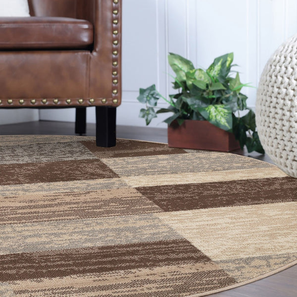 HomeRoots 7' Transitional Patchwork Area Rug in Beige, Slate Gray & Brown - Durable, Stylish & Stain-Resistant 8' Round 487107