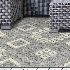 HomeRoots 5' X 7' Grey Geometric Area Rug - Stain Resistant, Non-Skid, Indoor/Outdoor, Perfect for High Traffic Spaces 487134