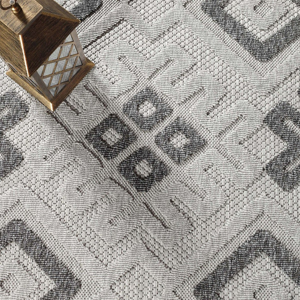 HomeRoots 7' Slate Geometric Area Rug - Stain Resistant, Non-Skid, Stylish Indoor/Outdoor Design for High-Traffic Spaces 487141