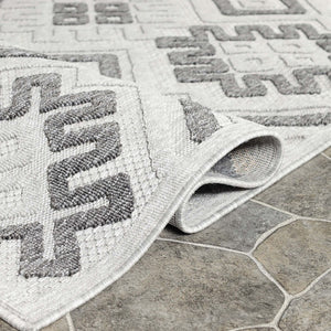 HomeRoots 7' Slate Geometric Area Rug - Stain Resistant, Non-Skid, Stylish Indoor/Outdoor Design for High-Traffic Spaces 487141