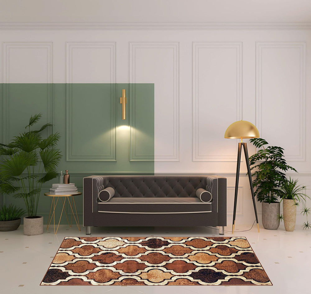 Homeroots 5' X 8' Brown Quatrefoil Power Loom Distressed Stain Resistant Area Rug  Polypropylene 487206