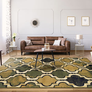 Homeroots 5' X 8' Green Quatrefoil Power Loom Distressed Stain Resistant Area Rug  Polypropylene 487212