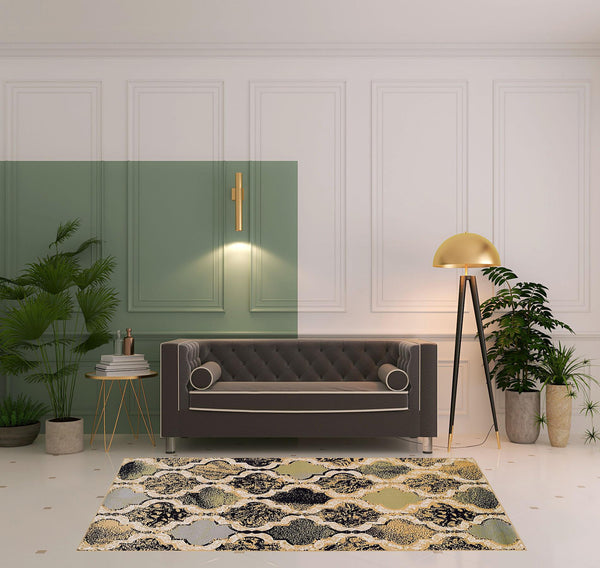 Homeroots 5' X 8' Multi Color Quatrefoil Power Loom Distressed Stain Resistant Area Rug  Polypropylene 487216