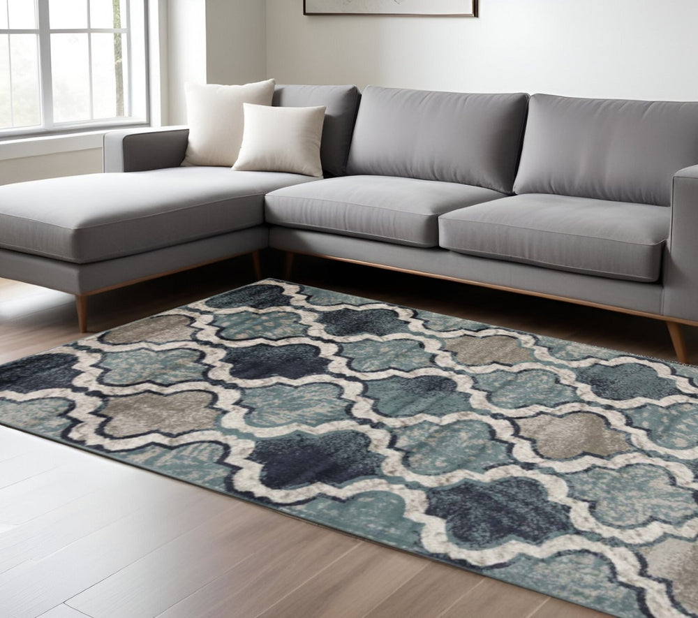 HomeRoots 7' Stylish Gray and Ivory Quatrefoil Distressed Area Rug for Modern Living Spaces and Families 8' X 10' 487234