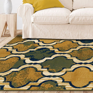 Homeroots 8' X 10' Green Quatrefoil Power Loom Distressed Stain Resistant Area Rug  Polypropylene 487235