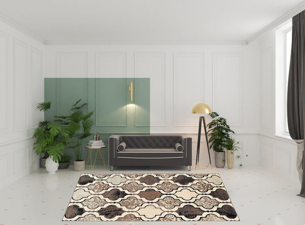 Homeroots 8' X 10' Ivory Quatrefoil Power Loom Distressed Stain Resistant Area Rug  Polypropylene 487238