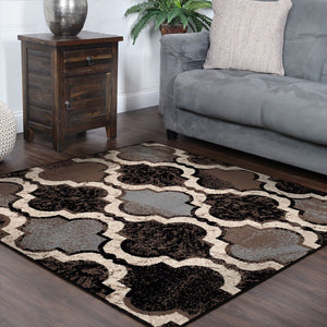 Homeroots 8' Square Chocolate Square Quatrefoil Power Loom Distressed Stain Resistant Area Rug  Polypropylene 487241