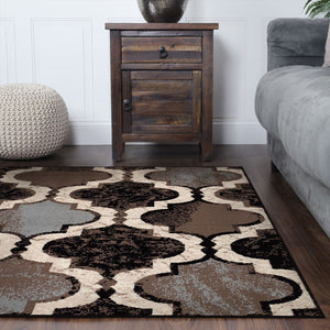 Homeroots 8' Square Chocolate Square Quatrefoil Power Loom Distressed Stain Resistant Area Rug  Polypropylene 487241