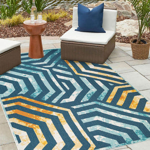 Homeroots 5' X 8' Navy Blue- Cream Geometric Stain Resistant Indoor Outdoor Area Rug  Polypropylene 487246