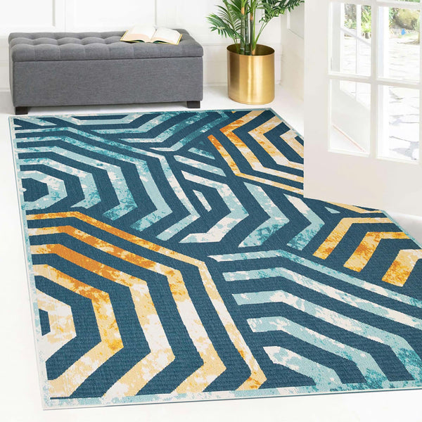 Homeroots 5' X 8' Navy Blue- Cream Geometric Stain Resistant Indoor Outdoor Area Rug  Polypropylene 487246