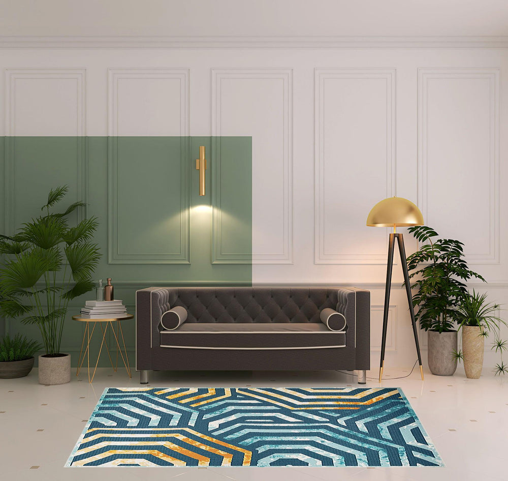 Homeroots 5' X 8' Navy Blue- Cream Geometric Stain Resistant Indoor Outdoor Area Rug  Polypropylene 487246