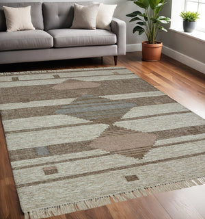 HomeRoots 5' Handmade Geometric Flatweave Area Rug with Fringe - Durable, Stain-Resistant, Modern Design 5' X 8' 487265