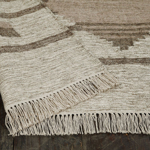 Homeroots 8' X 10' Grey Geometric Flatweave Handmade Stain Resistant Area Rug With Fringe  Wool,Cotton 487268