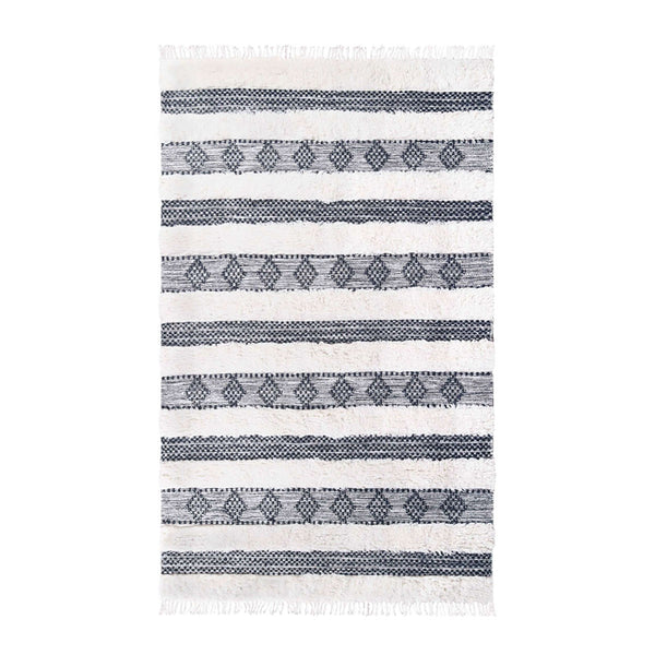Homeroots 4' X 6' Black And Ivory Wool Striped Flatweave Handmade Stain Resistant Area Rug With Fringe  Wool 487275