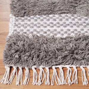 Homeroots 4' X 6' Grey And Silver Wool Striped Flatweave Handmade Stain Resistant Area Rug With Fringe  Wool 487277
