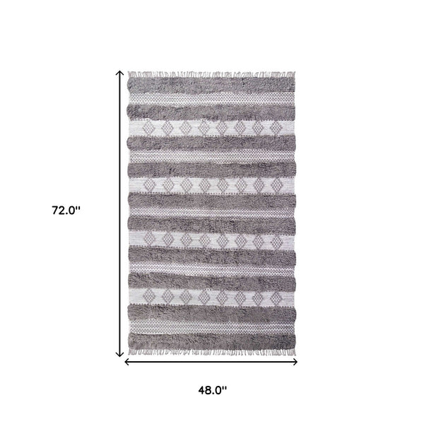 Homeroots 4' X 6' Grey And Silver Wool Striped Flatweave Handmade Stain Resistant Area Rug With Fringe  Wool 487277