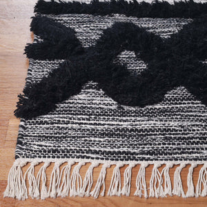 Homeroots 10' Black And Ivory Wool Geometric Flatweave Handmade Stain Resistant Runner Rug With Fringe  Wool 487287