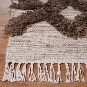 Homeroots 10' Sand And Taupe Wool Geometric Flatweave Handmade Stain Resistant Runner Rug With Fringe  Wool 487289