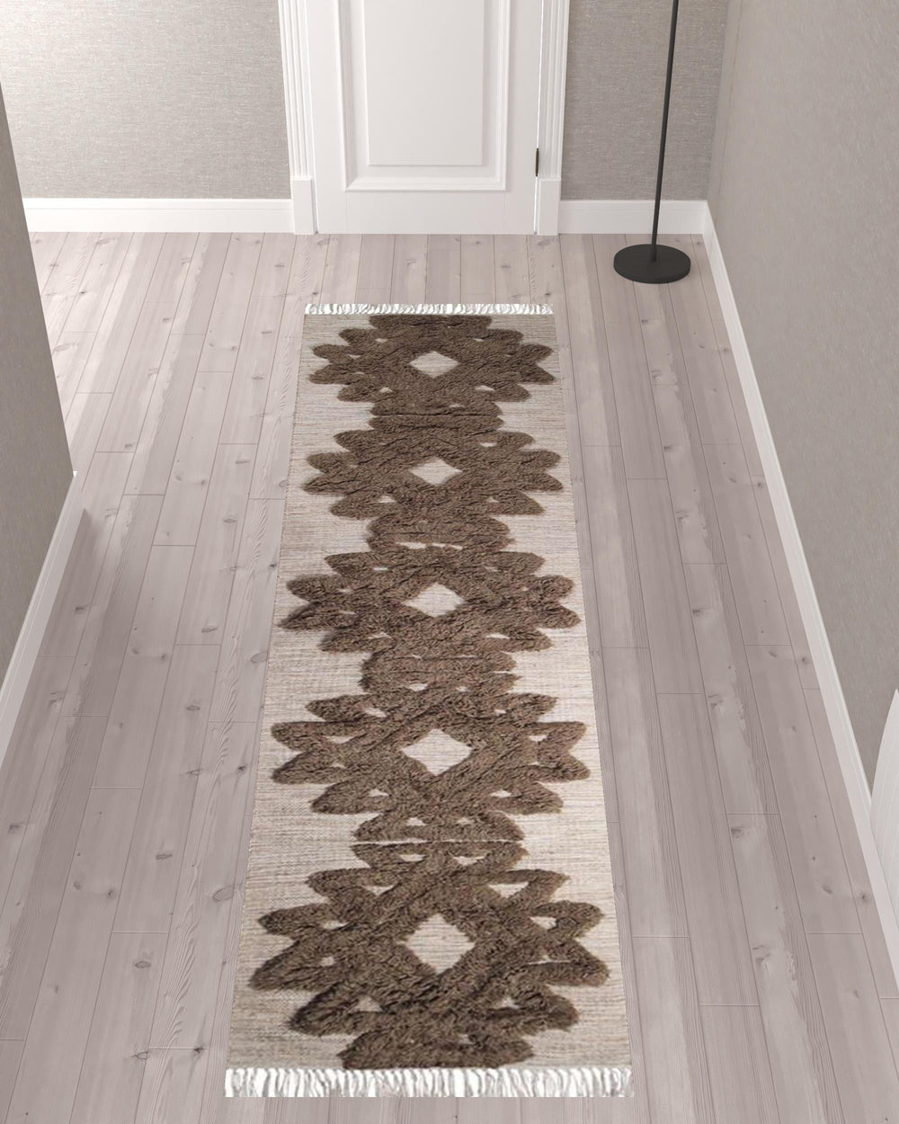 Homeroots 10' Sand And Taupe Wool Geometric Flatweave Handmade Stain Resistant Runner Rug With Fringe  Wool 487289