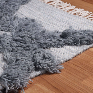 Homeroots 10' Silver And Grey Wool Geometric Flatweave Handmade Stain Resistant Runner Rug With Fringe  Wool 487290