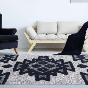 Homeroots 4' X 6' Black And Ivory Wool Geometric Flatweave Handmade Stain Resistant Area Rug With Fringe  Wool 487291