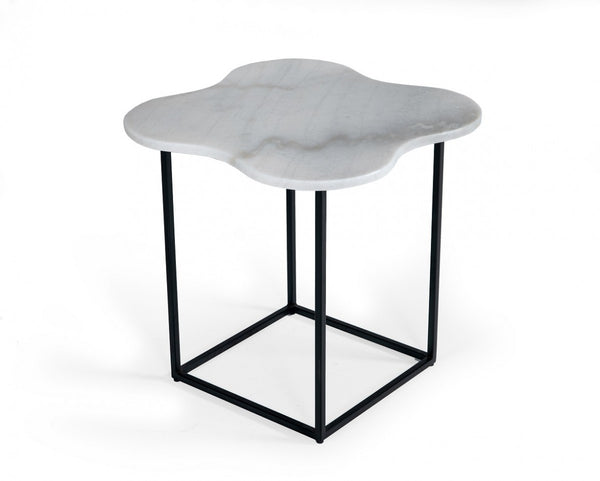Homeroots 15" Black And White Marble Free Form End Table   487350
