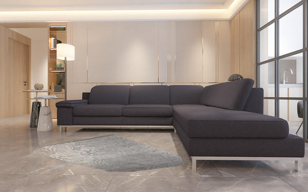 Homeroots 4' X 6' Grey Damask Power Loom Stain Resistant Area Rug  Polyester 487552