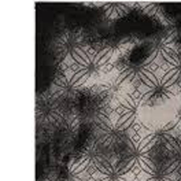 HomeRoots 4' Black Abstract Area Rug - Modern Power Loomed Design, Stain-Resistant & Durable for Everyday Use 4' X 6' 487554