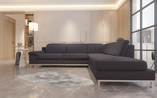 Homeroots 4' X 6' Light Grey Abstract Power Loom Stain Resistant Area Rug  Polyester 487556