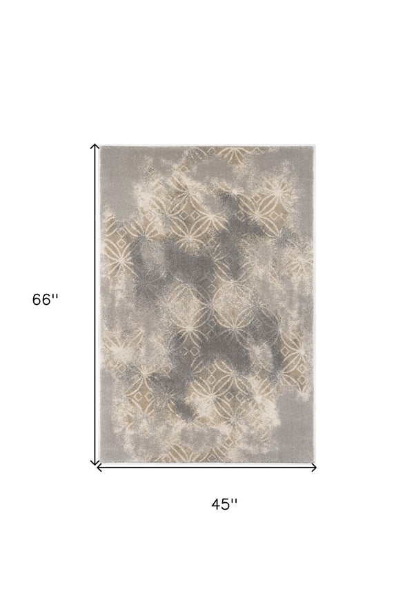 HomeRoots 4' X 6' Light Grey Abstract Area Rug – Durable, Stain Resistant, Modern Design for Any Home Decor 487556