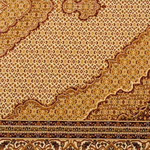 Homeroots 5' Cream Round Oriental Power Loom Area Rug  Olefin 487559