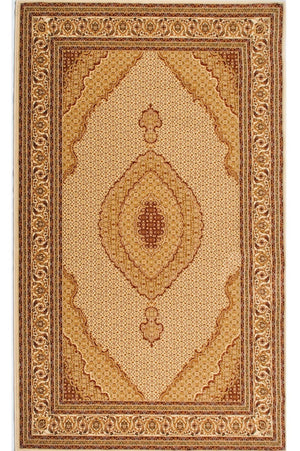 HomeRoots 4' Timeless Beige and Ivory Oriental Area Rug – Durable, Stain-Resistant, Perfect for Any Space! 5' X 8' Rectangle 487560