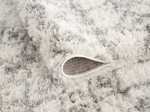 Homeroots 4' X 6' Gray And Ivory Southwestern Shag Power Loom Area Rug  Polyester 487565