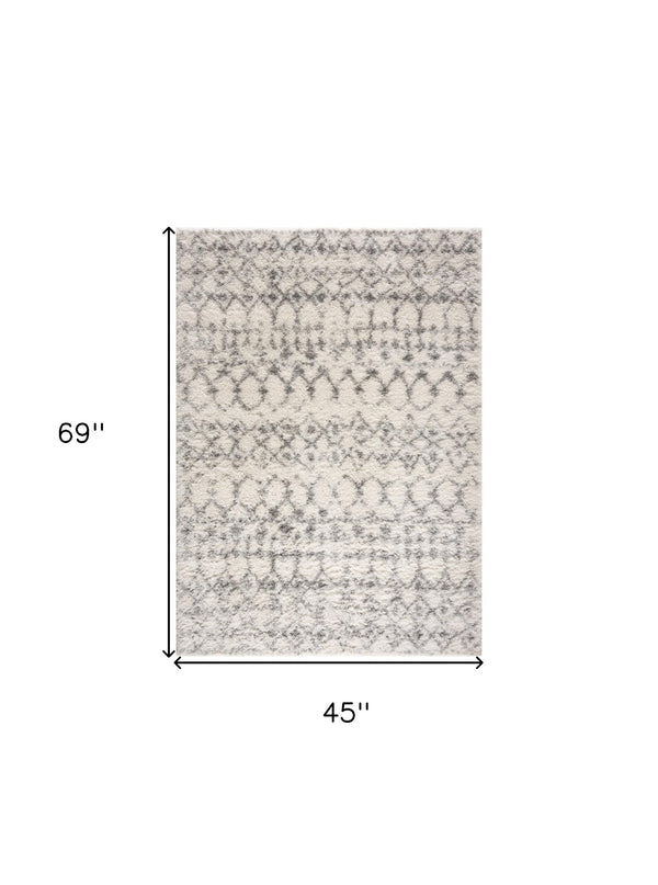 Homeroots 4' X 6' Gray And Ivory Southwestern Shag Power Loom Area Rug  Polyester 487565