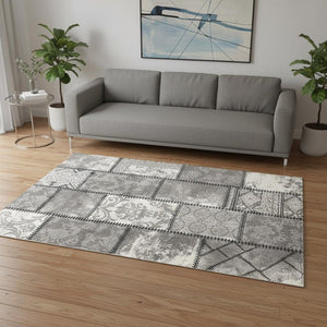 HomeRoots 4' Gray and Ivory Damask Area Rug - Timeless Elegance, Machine Washable, Durable for High-Traffic Areas 5' X 8' 487580