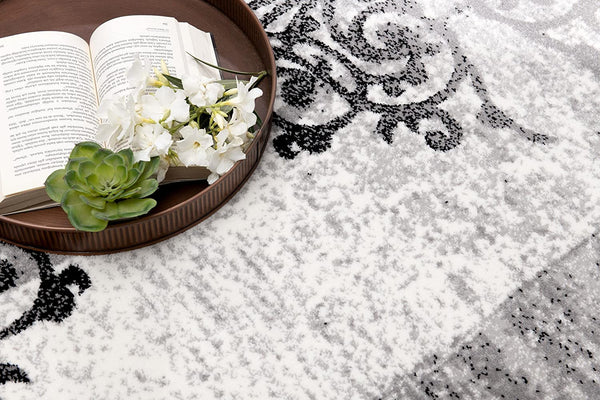 Homeroots 3' X 10' Grey Damask Power Loom Stain Resistant Area Rug  Olefin 487648