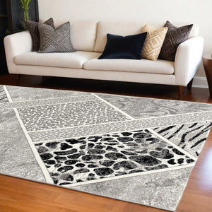 Homeroots 7' X 9' Grey Geometric Power Loom Stain Resistant Area Rug  Olefin 487660