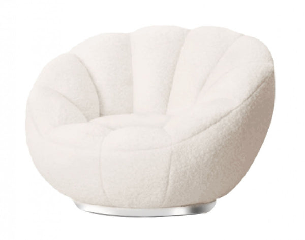 Homeroots 24" White Sherpa And Silver Clamshell Swivel Barrel Chair   488433
