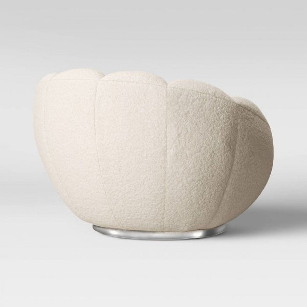 Homeroots 24" White Sherpa And Silver Clamshell Swivel Barrel Chair   488433