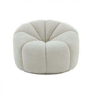 HomeRoots 38" White Sherpa Lounge Chair - Cozy, Stylish Seating with Plush Upholstery for Modern Interiors 488440