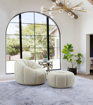 HomeRoots 38" White Sherpa Lounge Chair - Cozy, Stylish Seating with Plush Upholstery for Modern Interiors 488440