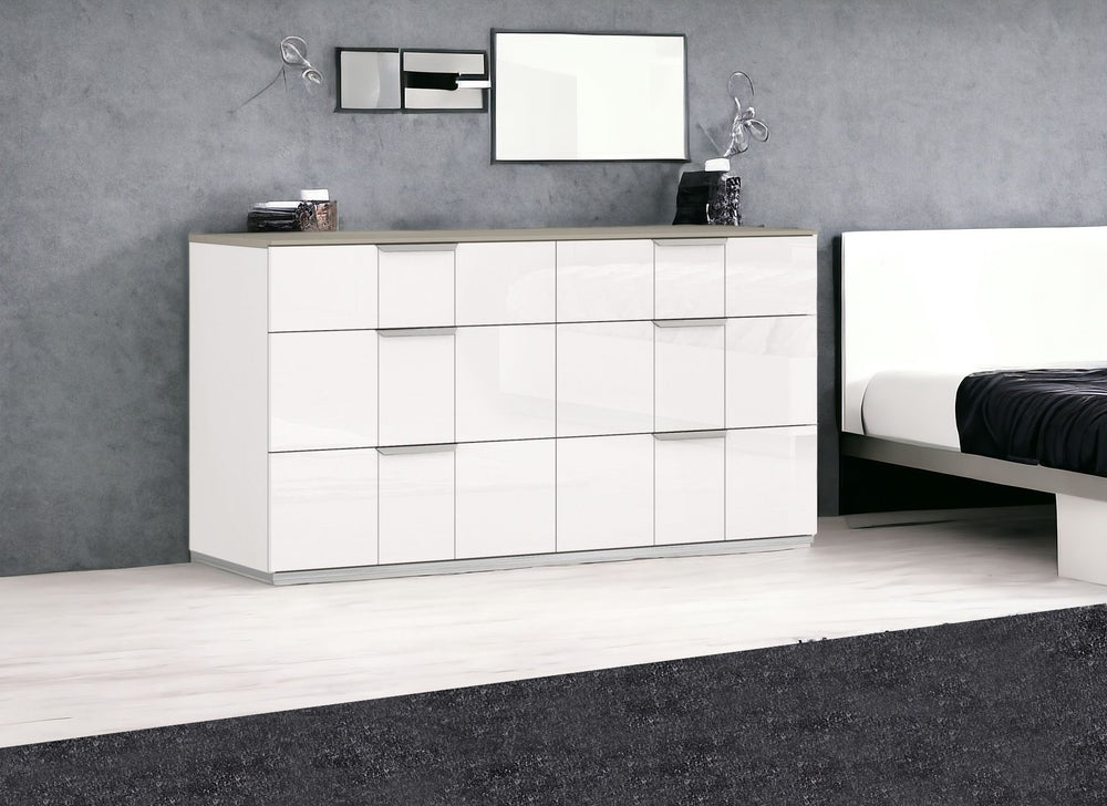 Homeroots 57" White Six Drawer Double Dresser  Manufactured Wood 488506