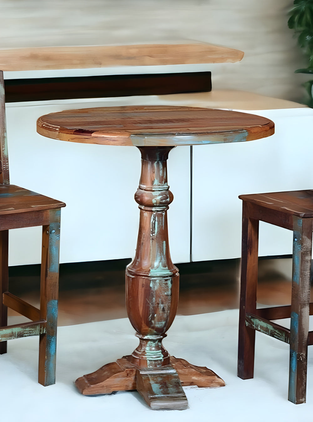 Homeroots 36" Brown Rounded Solid Wood Pedestal Base Dining Table   488597