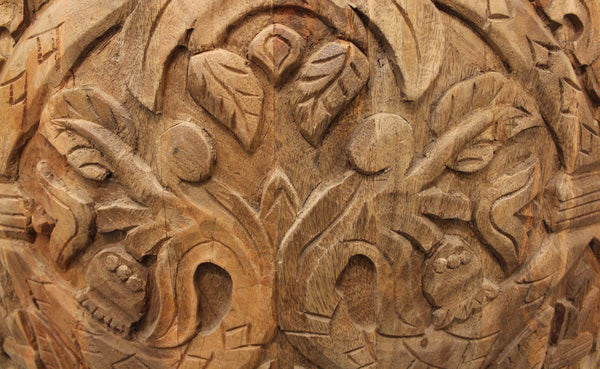 Homeroots 32" White And Natural Iron And Solid Wood Round Coffee Table   488786