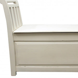 Homeroots 38" White Solid Wood Storage Bench With Flip Top  Solid Wood 488863