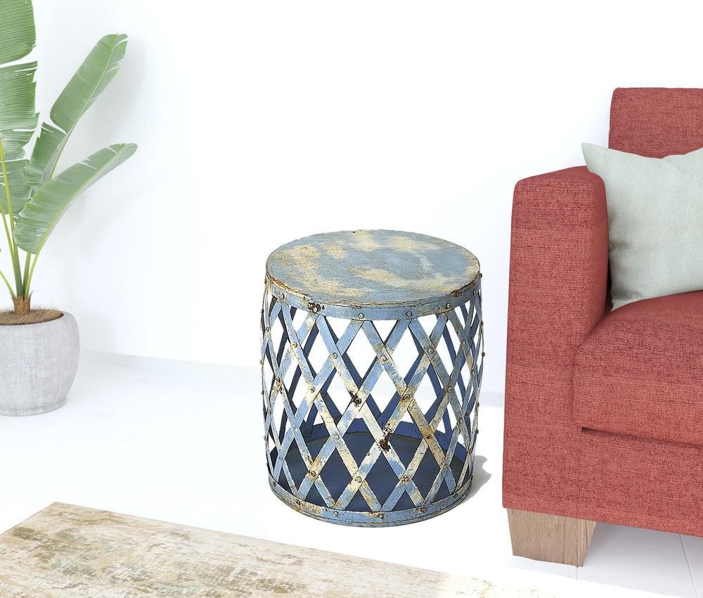 Homeroots 17" Rustic Blue Iron Lattice Round Top End Table   488904