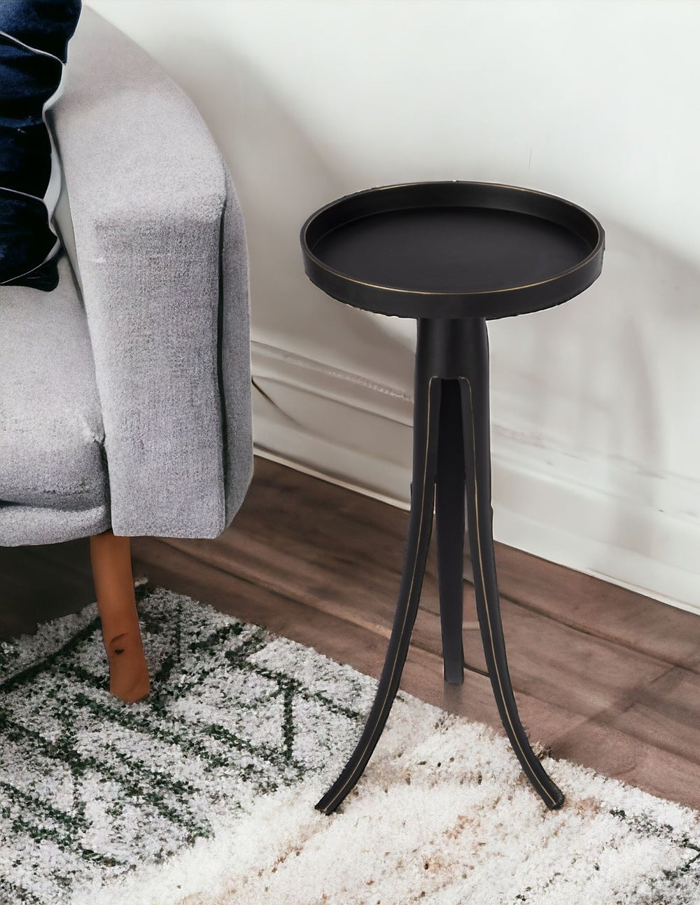 HomeRoots 24" Rustic Black Distressed Aluminum Round End Table - Versatile, Durable, and Stylish Home Accent 488935