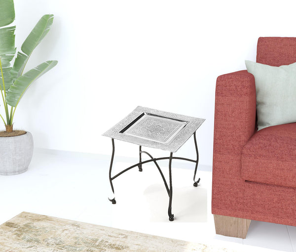 Homeroots 16" Black And Silver Textured Aluminum Square End Table   488948