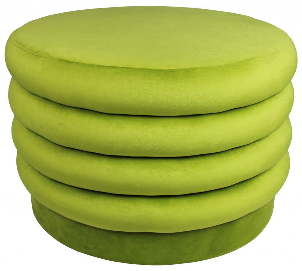 Homeroots 31" Green Velvet Tufted Round Cocktail Ottoman   489298