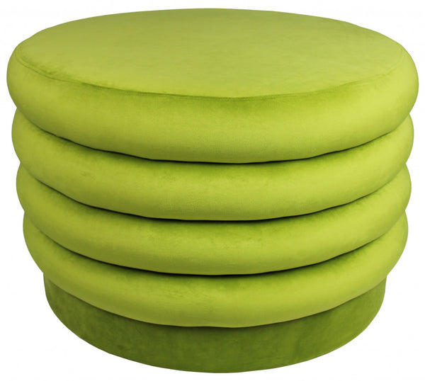 Homeroots 31" Green Velvet Tufted Round Cocktail Ottoman   489298